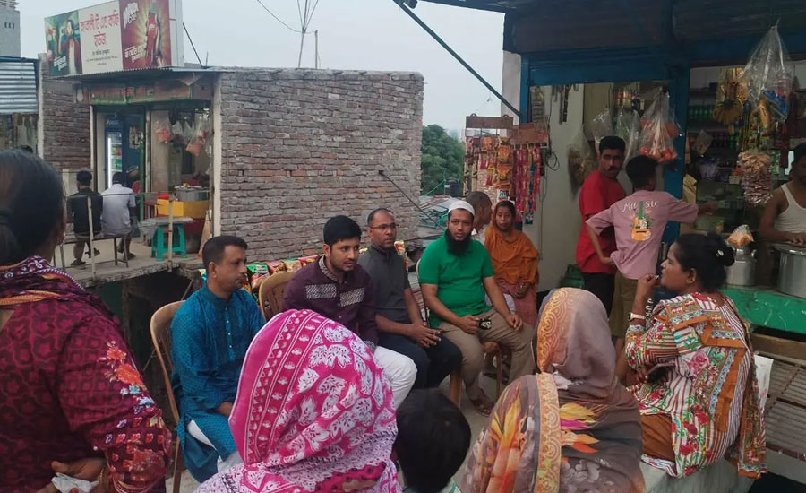 মিরপুরে কাউন্সিলর প্রার্থী ইমরান হোসেন মিথুনের ঈদ শুভেচ্ছা বিনিময়