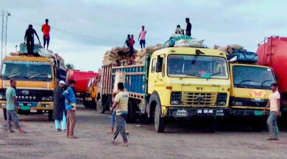 ১০ পর সাতক্ষীরার ভোমরা স্থলবন্দরের আমদানি-রপ্তানি কার্যক্রম শুরু