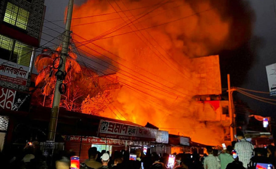 সুনামগঞ্জে ভয়াবহ অগ্নিকাণ্ড, পুড়ে ছাই ১৫ দোকান