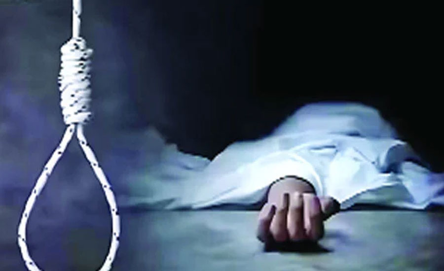 অনৈতিক অবস্থায় দেখে ফেলায় কিশোরীর আত্মহত্যা!