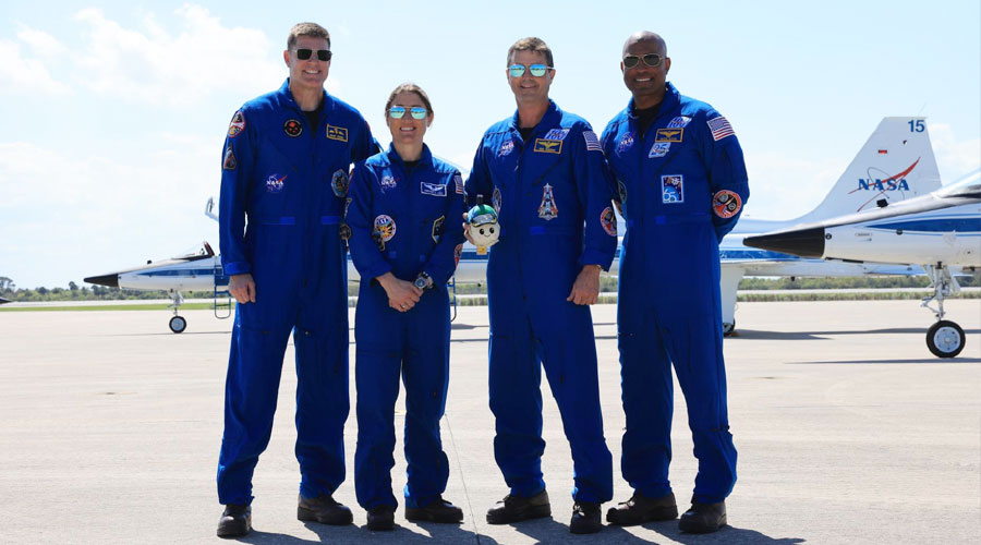 ৫৪ বছর পর চাঁদের পথে মানুষ, আর্টেমিস-২ উৎক্ষেপণ সফল