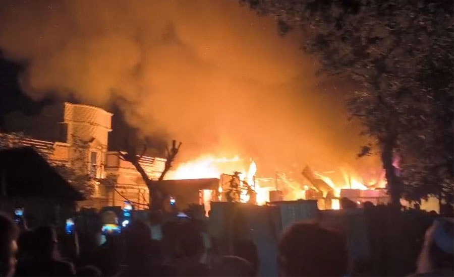 ব্রাহ্মণবাড়িয়ায় ভয়াবহ আগুনে দুটি বসতঘর পুড়ে ছাই