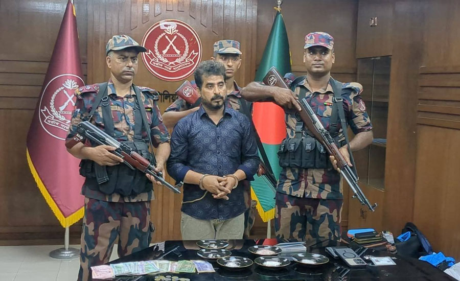 যশোরে সাড়ে ৬ কোটি টাকার ডায়মন্ডসহ ভারতীয় নাগরিক আটক