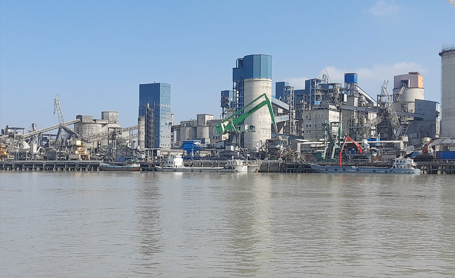 মোংলায় জ্বালানি তেল সংকটে শিল্প  কারখানার উৎপাদন বন্ধের উপক্রম