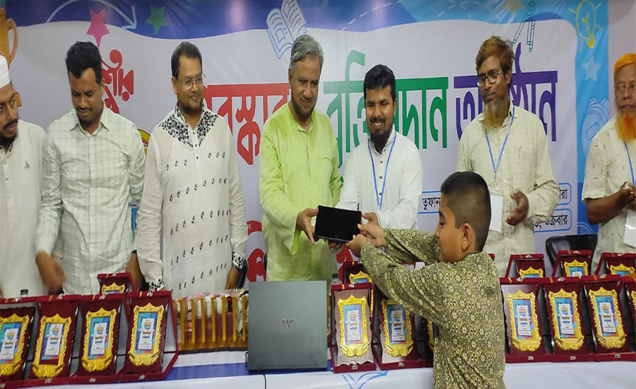 ১৬৩ জন শিক্ষার্থীকে মেধাবৃত্তির সনদ ও পুরস্কার বিতরণ করলো সাতক্ষীরা শহর কিশোর কন্ঠ ফাউন্ডেশন