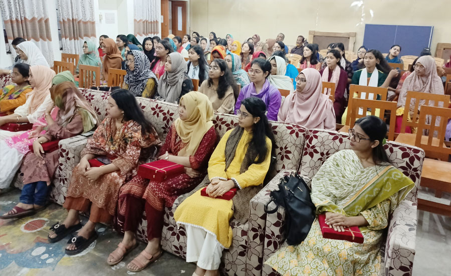 বাকৃবির তাপসী রাবেয়া হলে অঃন্তহল বার্ষিক ক্রীড়া প্রতিযোগিতার পুরষ্কার বিতরণী অনুষ্ঠিত 