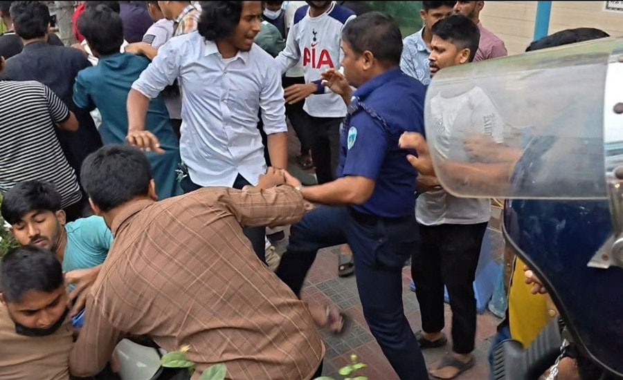 লক্ষ্মীপুর পুলিশের সঙ্গে বৈষম্যবিরোধী ছাত্রদের সংঘর্ষ, ওসিসহ আহত ৮