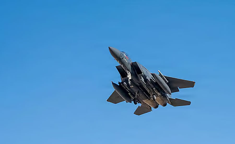 নিখোঁজ ক্রুকে উদ্ধারে ইরানে কেন নিজেদের দুই উড়োজাহাজ ধ্বংস করল যুক্তরাষ্ট্র, অভিযানে কী ঘটেছিল