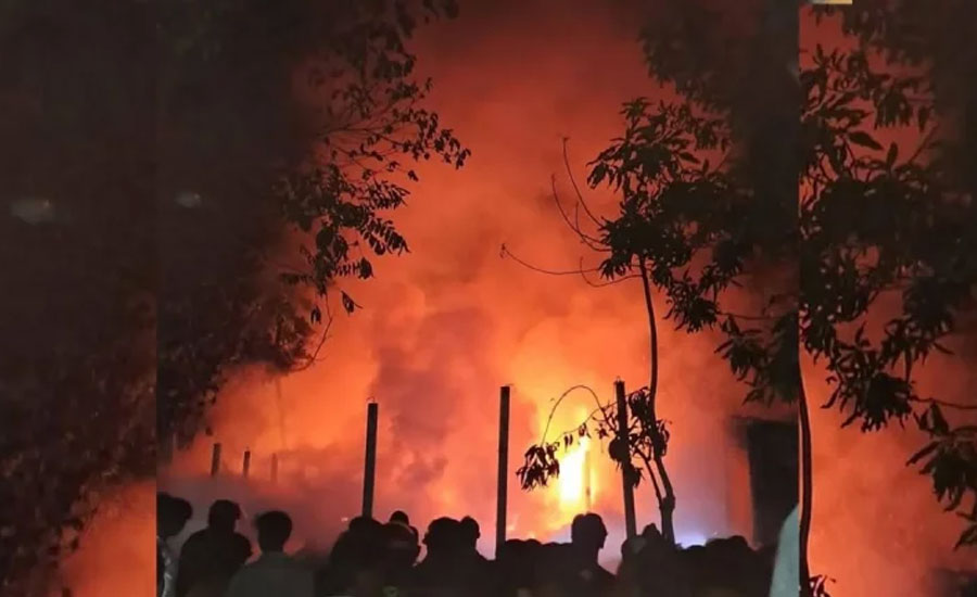 কিশোরগঞ্জে তুলার গুদামে ভয়াবহ আগুন