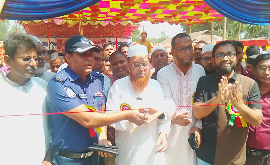 রাজারহাটে ‘তারুণ্যের বই মেলা’র শুভ উদ্বোধন