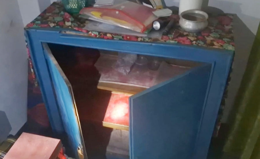 পিরোজপুরে ব্যবসায়ীর বাড়িতে ডাকাতি, টাকা ও স্বর্ণালংকার লুট