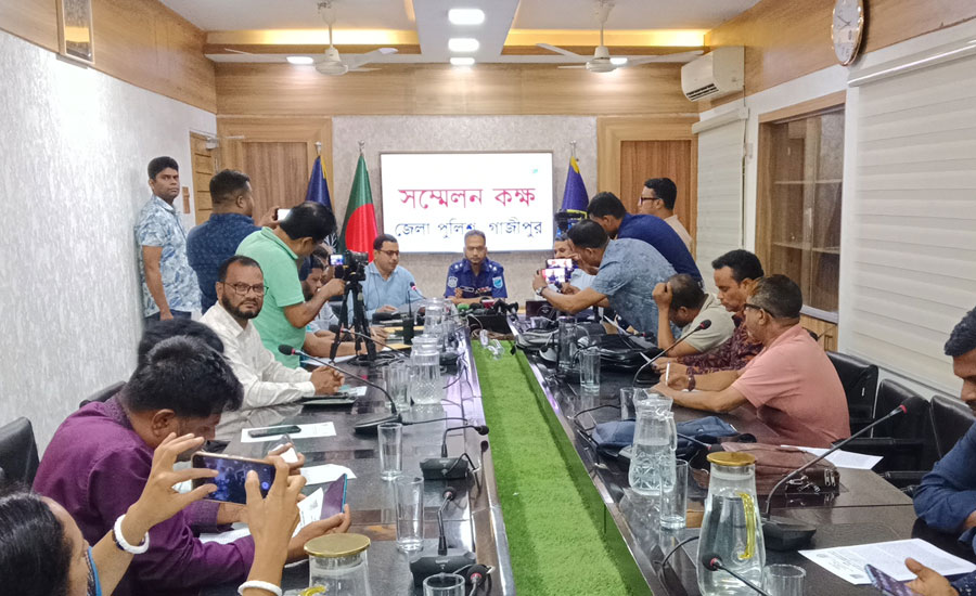 গাজীপুরে বধূর পরিকল্পনায় শাশুড়ি হত্যা: পুত্রবধূসহ ৩ জন গ্রেপ্তার, দুইজনের স্বীকারোক্তি