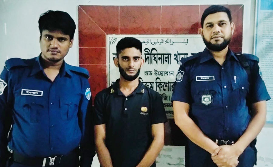 মাদকের বিরুদ্ধে কঠোর অবস্থান: পুলিশের হাতে গাঁজাসহ যুবক গ্রেপ্তার