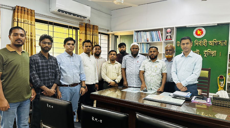 নাঙ্গলকোট প্রেসক্লাব নেতৃবৃন্দের সাথে নবযোগদানকৃত উপজেলা নির্বাহী কর্মকর্তা আবু রায়হান'র মতবিনিময়