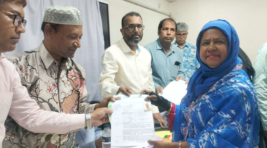 সংরক্ষিত নারী আসনে মনোনয়ন পত্র দাখিল করেন শামসুন্নাহার সেলিনা