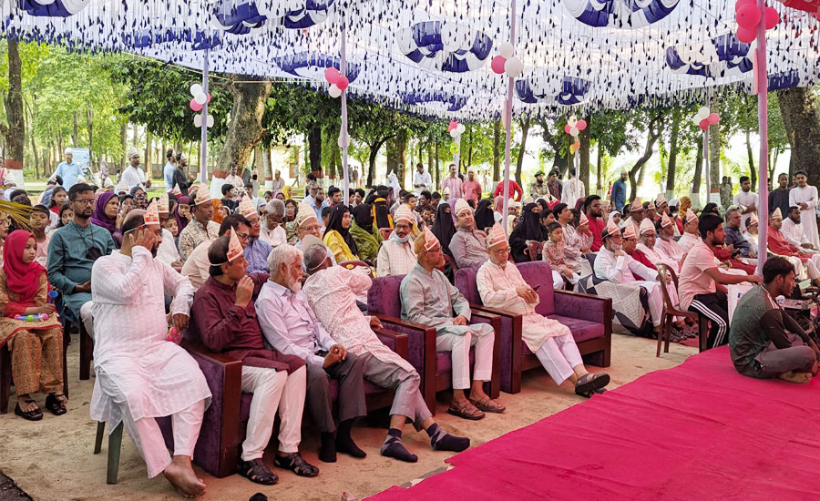 উৎসবমুখর পরিবেশে বাংলাদেশ কৃষি বিশ্ববিদ্যালয়ে বর্ষবরণ