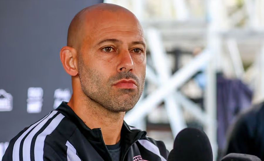 পদত্যাগ করেছেন মেসি-সুয়ারেজদের কোচ