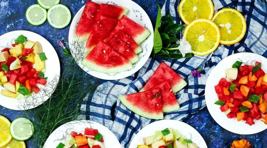 গরমে পানিশূন্যতা রোধে খাবেন যেসব ফল 