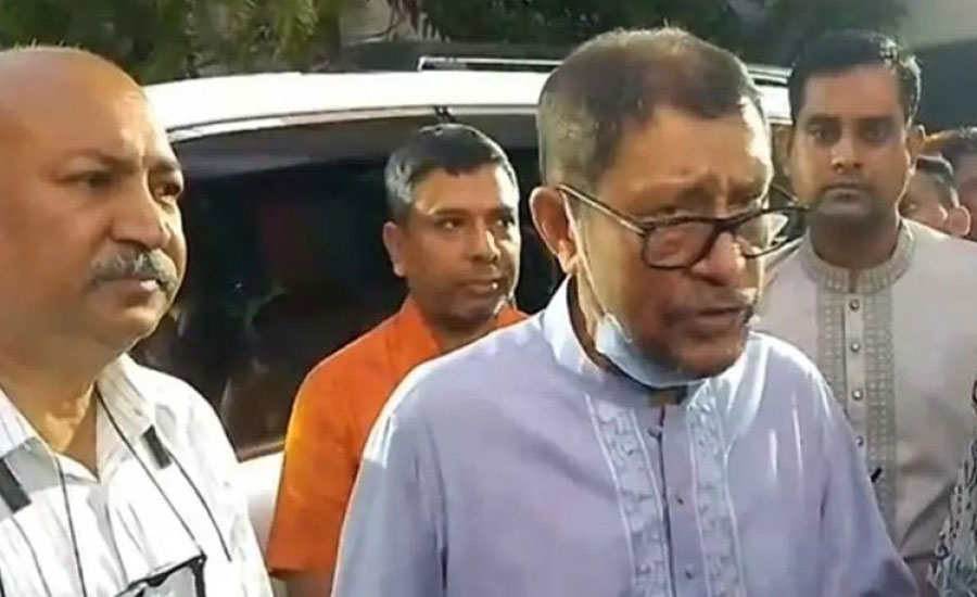 খালেদা জিয়ার গৃহপরিচারিকা ফাতেমার ভাতিজিকে দেখতে ঢামেকে স্বাস্থ্যমন্ত্রী