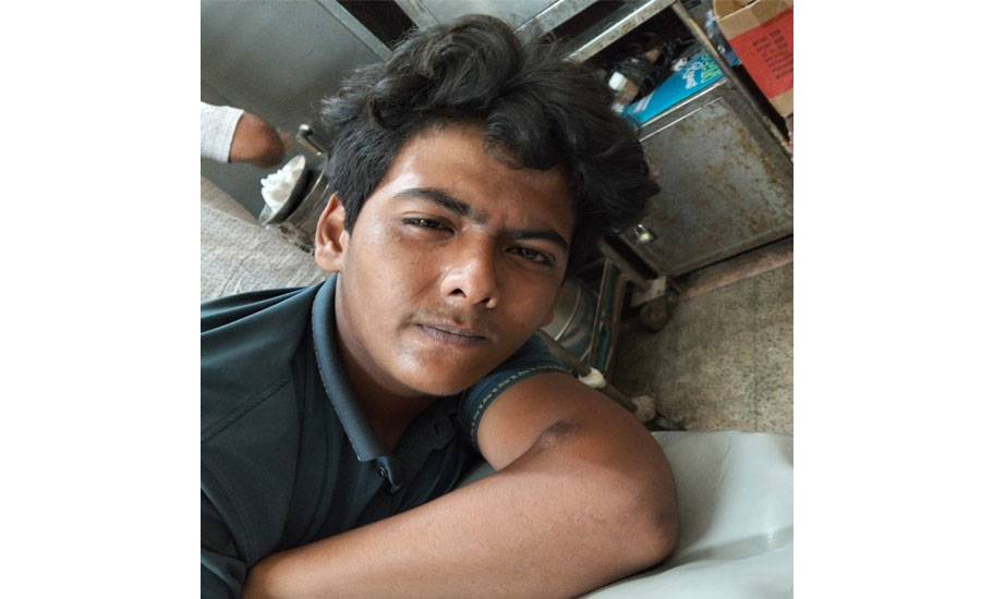 যশোরে হামিদপুর পূর্ব শত্রুতার জেরে কিশোরকে ছুরিকাঘাত হাসপাতালে ভর্তি