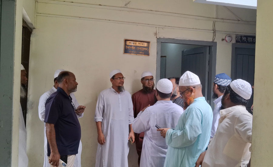 শ্রীপুরে নবম শ্রেণির মাদ্রাসা ছাত্রী অপহরণ: ৭ জন গ্রেফতার, উদ্ধার ভিকটিম; ‘কোর্ট ম্যারেজ’ দাবি তরুণীর