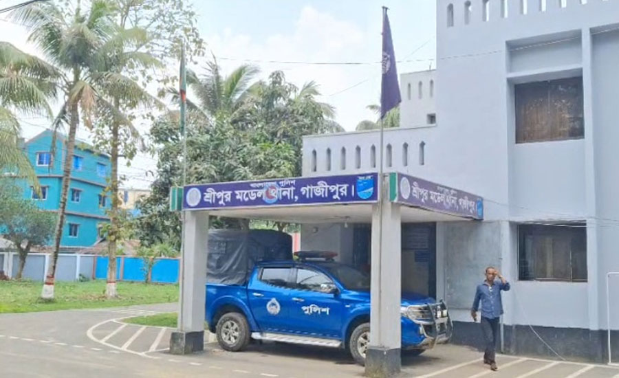 শ্রীপুরে নবম শ্রেণির মাদ্রাসা ছাত্রী অপহরণ: ৭ জন গ্রেফতার, উদ্ধার ভিকটিম; ‘কোর্ট ম্যারেজ’ দাবি তরুণীর