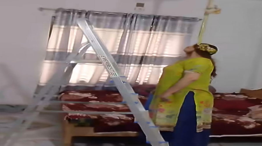 ​স্বামীর পরকীয়া নিয়ে কলহ: আলফাডাঙ্গায় প্রবাসী পত্নীর আত্নহত্যা