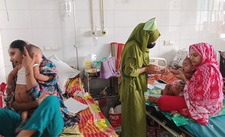 শহীদ তাজউদ্দীন আহমদ মেডিকেল কলেজ হাসপাতালে নতুন ২৩ শিশুসহ ২৮৭ জন হাম রোগী ভর্তী