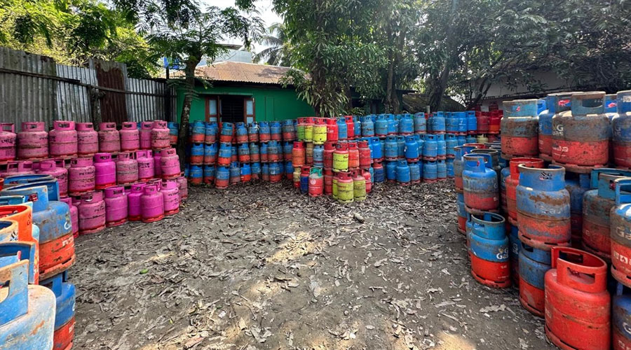 দেশে মজুত গ্যাস দিয়ে ১২ বছর পর্যন্ত চাহিদা মেটানো সম্ভব