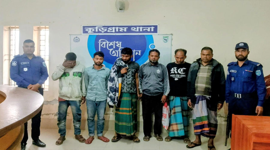 কুড়িগ্রামে অভিযানে ১০ টি চোরাই মোটরসাইকেলসহ চোর চক্রের ০৯ সদস্যকে গ্রেফতার 