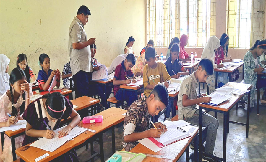 ৩৩ শতাংশ পরীক্ষার্থী অনুপস্থিত বৃত্তি পরীক্ষায়