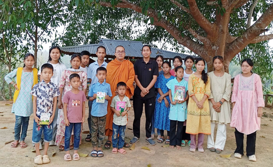 বাঘাইছড়িতে শিক্ষার আলো ছড়াচ্ছেন রত্নবোধি নামে এক বৌদ্ধ ভিক্ষু