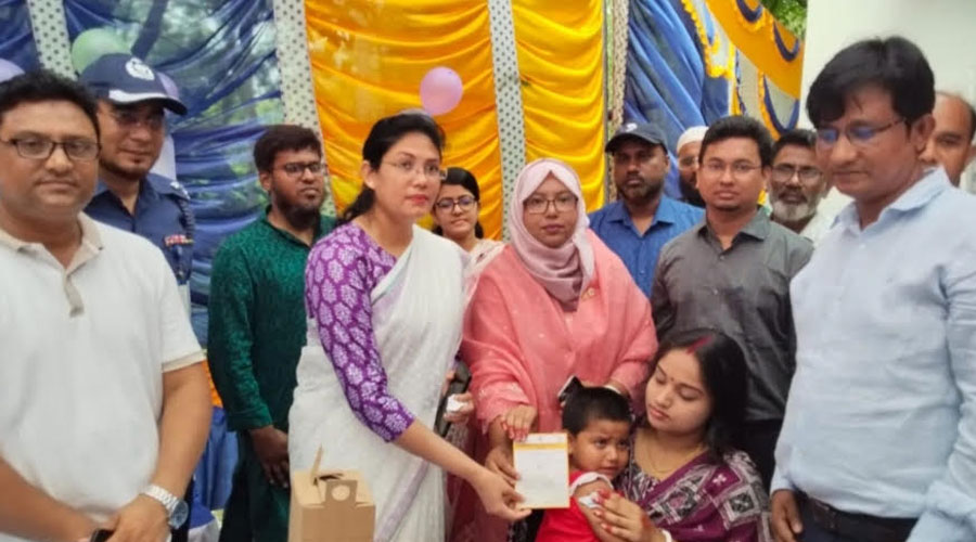 বেলকুচিতে হাম-রুবেলা টিকাদান কার্যক্রমের উদ্বোধন