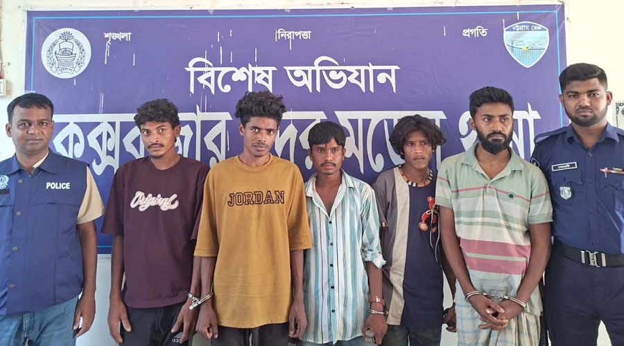 কক্সবাজার সদর মডেল থানার বিশেষ অভিযানে ডাকাতি প্রস্তুতিকালে ৫ জনসহ গ্রেফতার ১৪