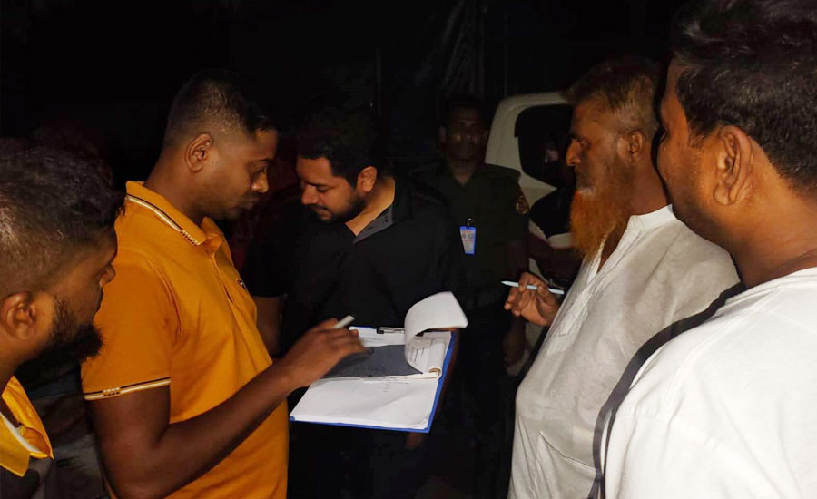 দামুড়হুদায় অবৈধভাবে  মজুদ ৩০০ লিটার ডিজেল জব্দ, জরিমানা ৫ হাজার টাকা