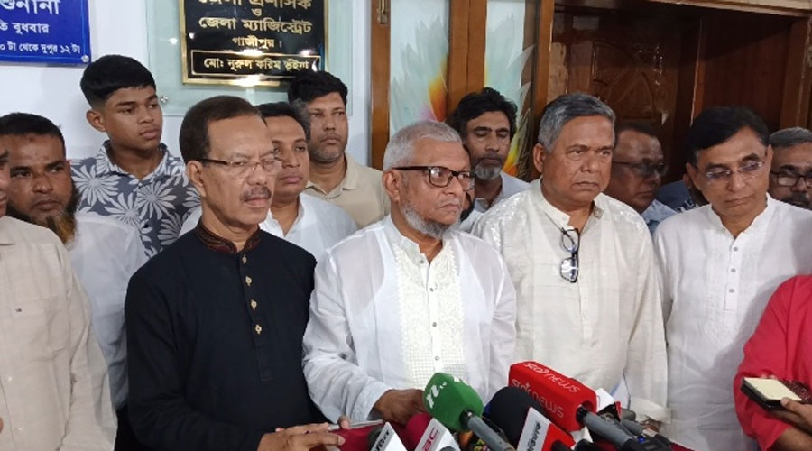 জ্বালানি সংকটেও তৈরি পোশাক খাতের রপ্তানিতে বাধা আসতে দেবে না সরকার: গাজীপুরে শ্রমমন্ত্রী