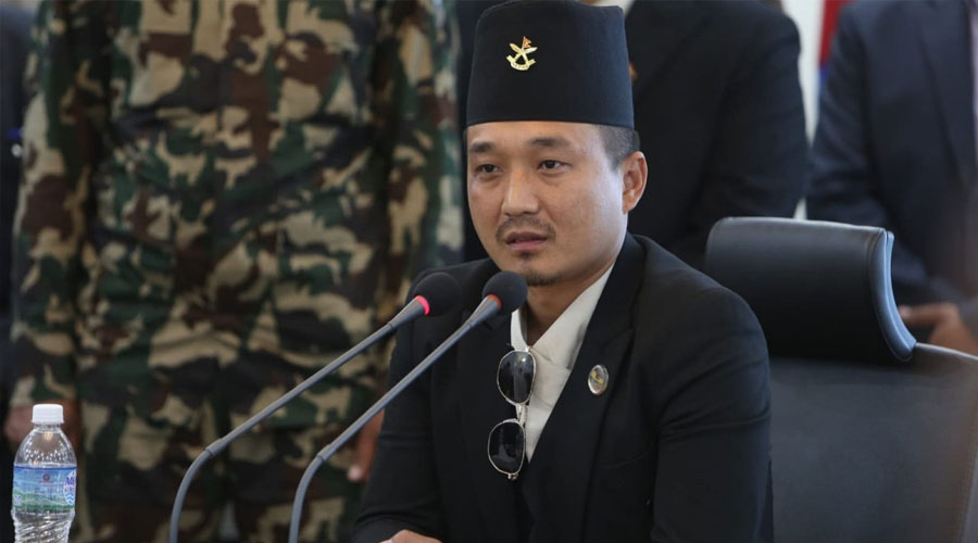 বিতর্কের মুখে নেপালের স্বরাষ্ট্রমন্ত্রীর পদত্যাগ