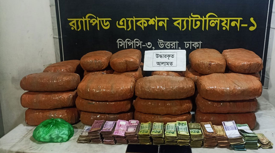 গাজীপুরে র‍্যাবের অভিযান: ৭০ কেজি গাঁজাসহ আটক ২