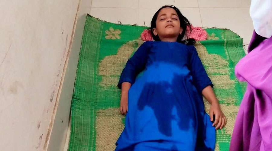 নাঙ্গলকোটে প্রচণ্ড গরমে ৩য় শ্রেণির ছাত্রীর হিটস্ট্রোক