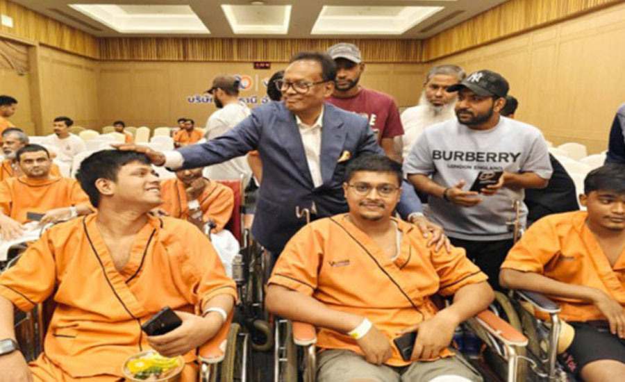 থাইল্যান্ডে চিকিৎসাধীন জুলাই যোদ্ধাদের খোঁজ নিলেন টেলিযোগাযোগ মন্ত্রী