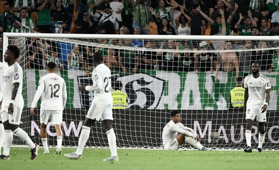 শেষ মুহূর্তে গোল খেয়ে ড্র, আরও বিবর্ণ রিয়ালের লিগ জের আশা