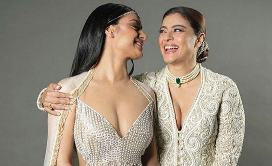 মেয়ে নিসার সঙ্গে ৩ বছর কথা বন্ধ ছিল কাজলের