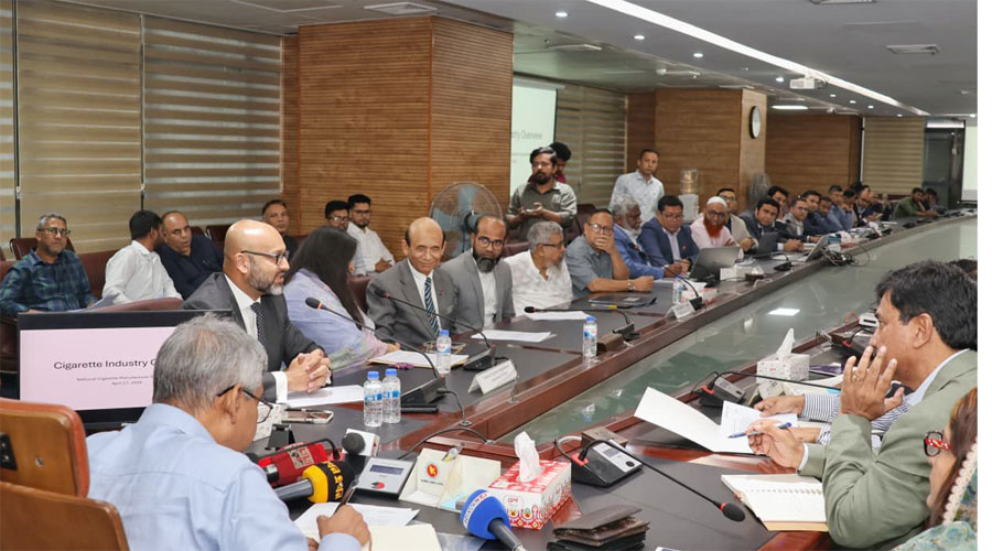 সিগারেটে ওপর করহার আর বাড়ানোর সুযোগ নেই: এনবিআর চেয়ারম্যান