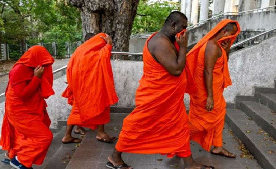 শ্রীলঙ্কার বিমানবন্দরে ১১০ কেজি গাঁজাসহ ২২ বৌদ্ধ ভিক্ষু গ্রেপ্তার