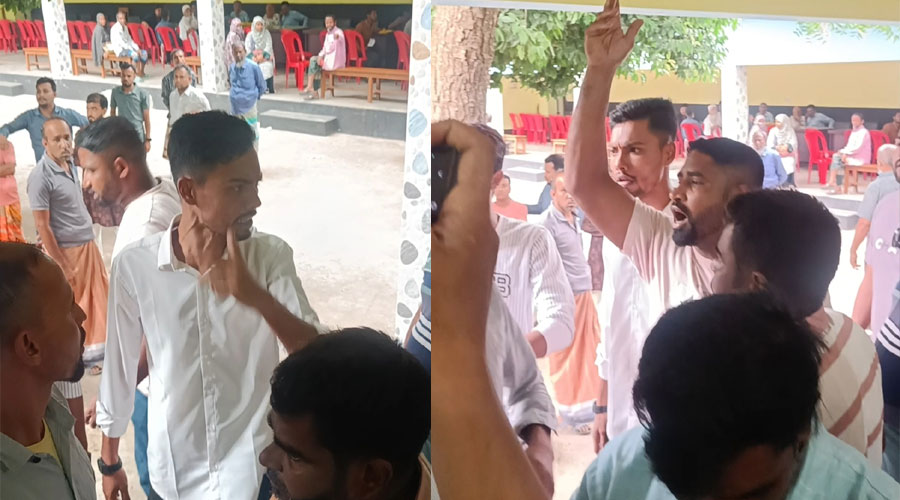 বাগমারায় ভবানীগঞ্জ দলিল লেখক সমিতির নামে চাঁদাবাজির অভিযোগে বিক্ষোভ