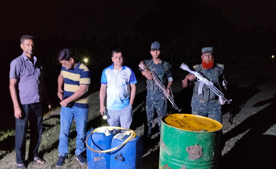 নাটোরে ঔষধি গ্রামে অবৈধ পুকুর খননে অভিযান: ভ্রাম্যমাণ আদালতে ব্যাটারি ও যন্ত্রপাতি জব্দ