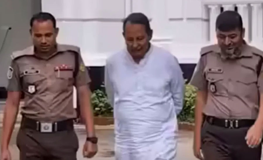 শাস্তির মুখে ইনুকে ‘টেনশন কইরেন না’ বলা সেই ২ পুলিশ সদস্য