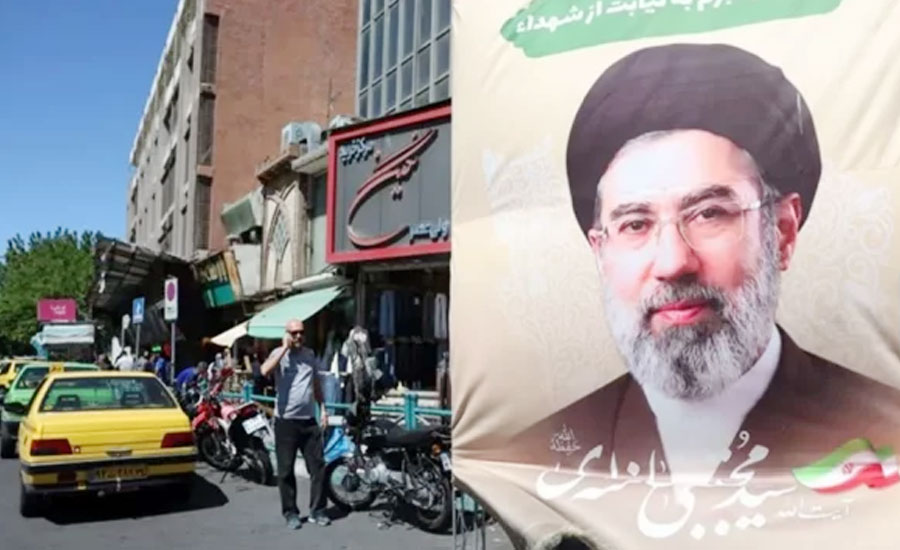 ইরান আসলে চালাচ্ছে কে?