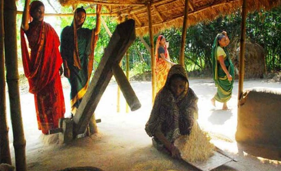 মানিকগঞ্জে ঢেঁকি এখন শুধুই স্মৃতি 