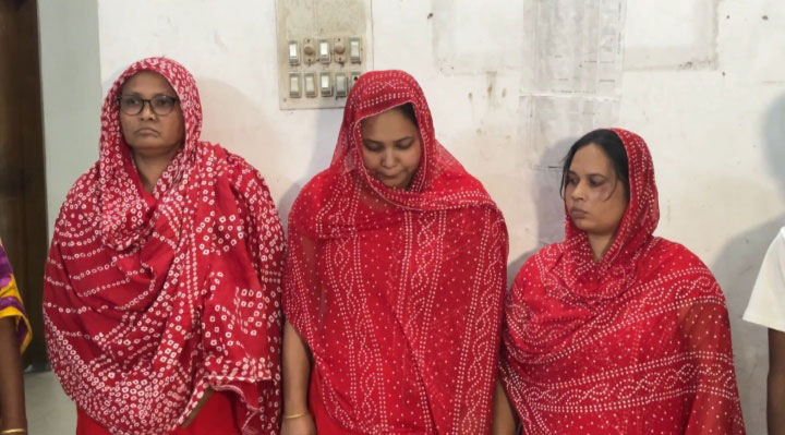 টঙ্গীতে ডিবি পুলিশের ওপর হামলা, সাউন্ড গ্রেনেডে নিয়ন্ত্রণ পৃথক, অভিযানে আটক ২৮